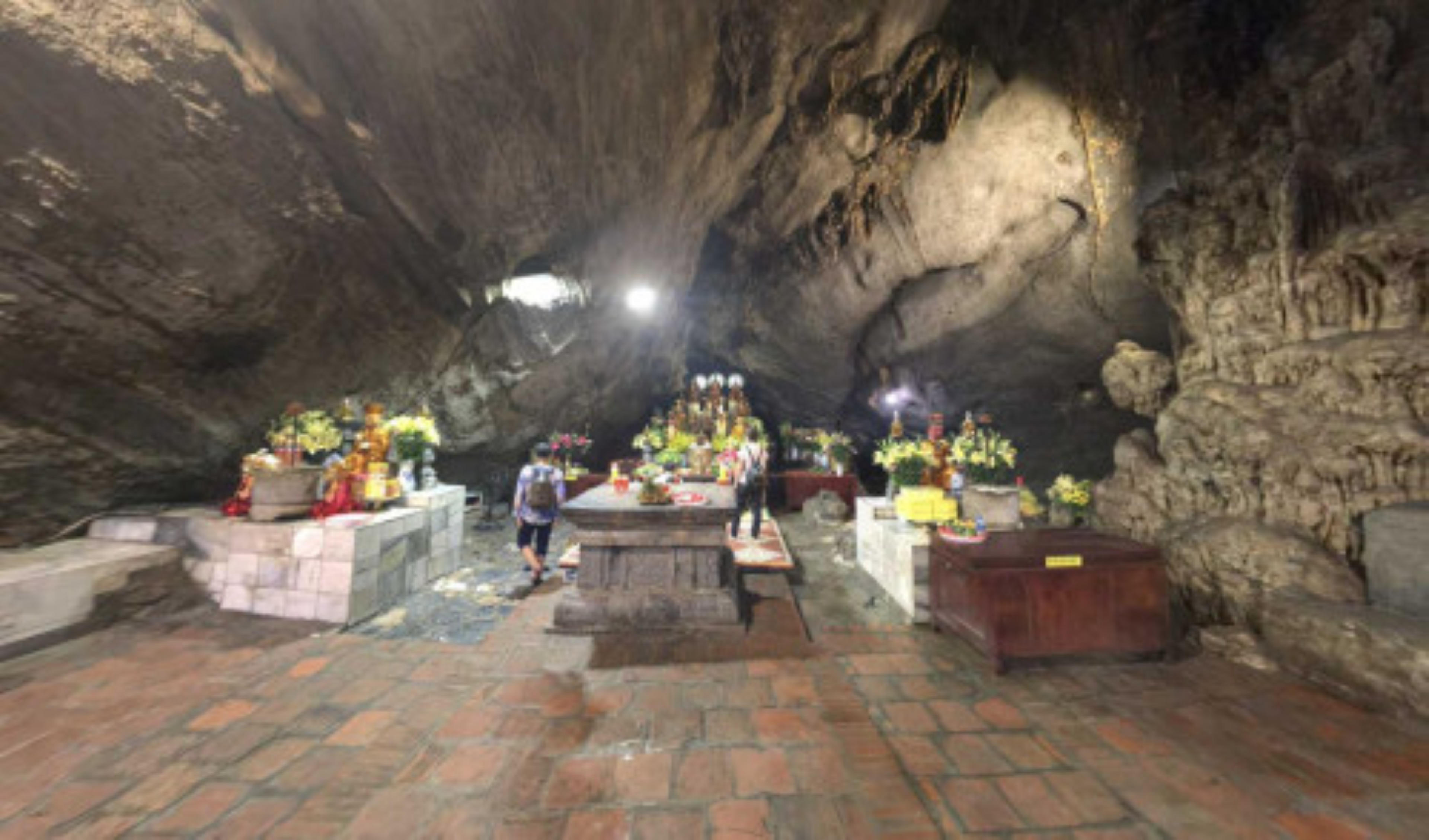 Huong Pagoda virtual tour preview